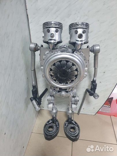 Фигура робот