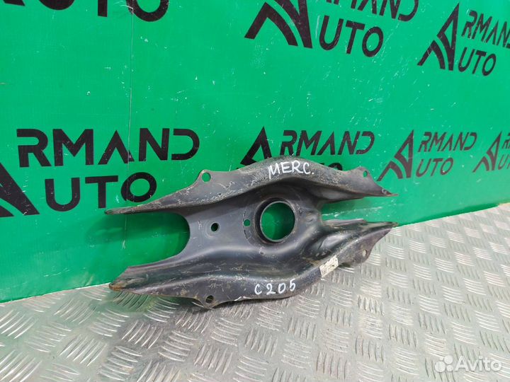Рычаг подвески нижний задний Mercedes C-Class W205