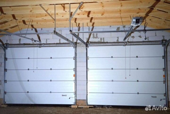 Секционные гаражные ворота Alutech Trend 2400х2400