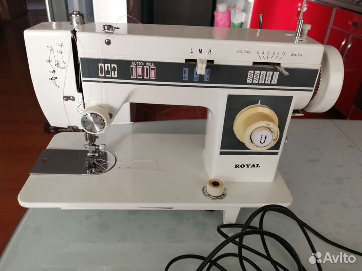 Швейная машина