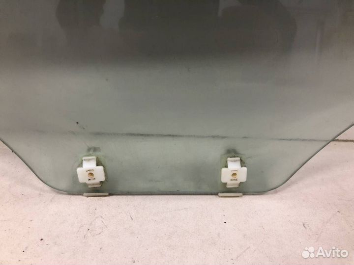 Стекло двери задней левой Kia Rio 3 UB 2011-2017