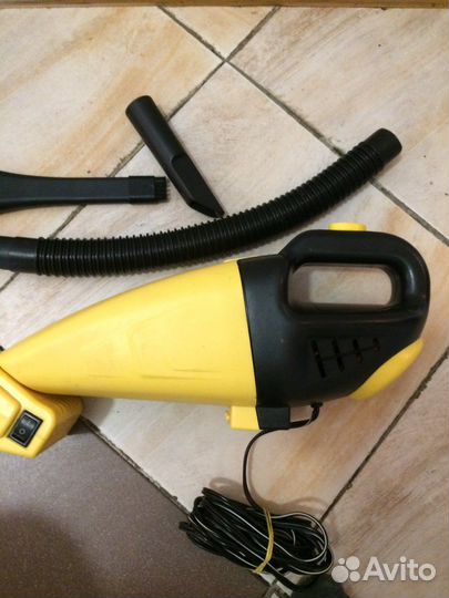 Автомобильный пылесос