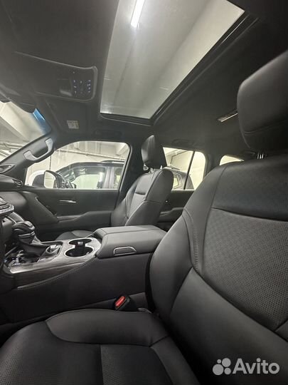 Toyota Land Cruiser 3.3 AT, 2022, 50 км