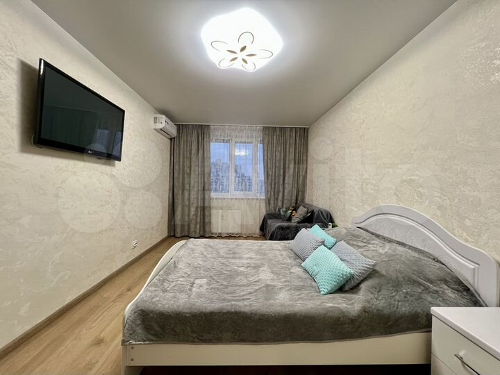 1-к. квартира, 40 м², 8/18 эт.