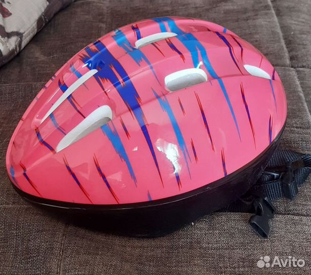 Шлем для роликов. Размер S