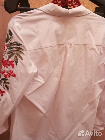 Блузка белая