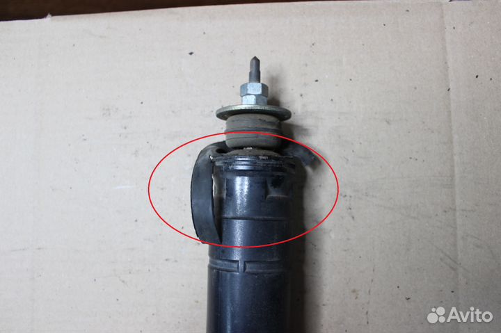 Задний амортизатор на Mercedes-Benz E-Class W210