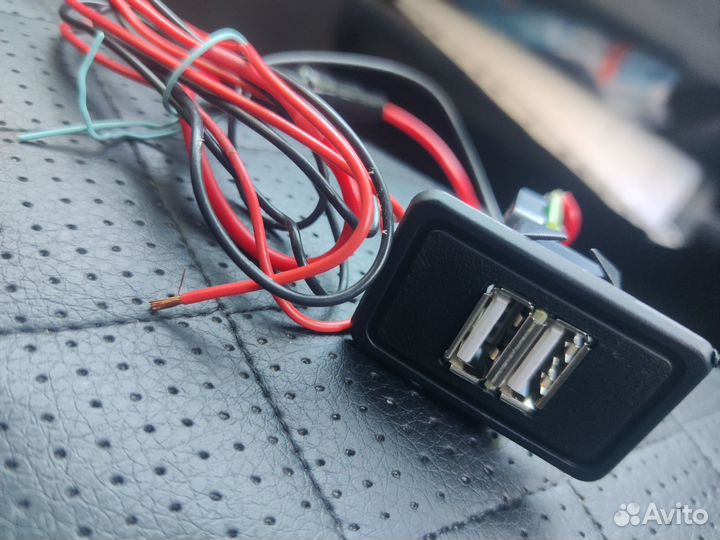 USB модуль за место заглушки для нивы