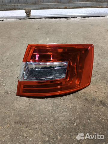 Фонарь задний правый Skoda Octavia A7