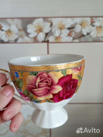 Чашки, соусница