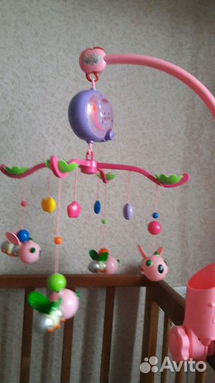 Музыкальная карусель на кроватку