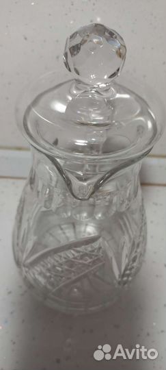 Хрустальный кувшин с крышкой
