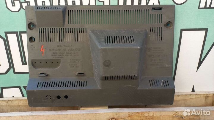 Крышка задняя на телевизор Рассвет 40тб-301