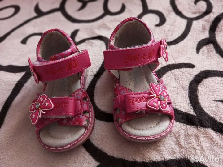 Босоножки для девочки