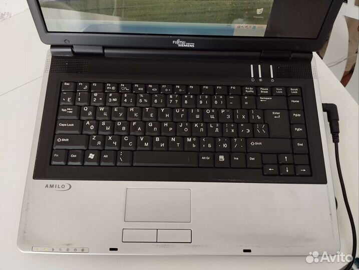Fujitsu Siemens Amilo Pi 1505