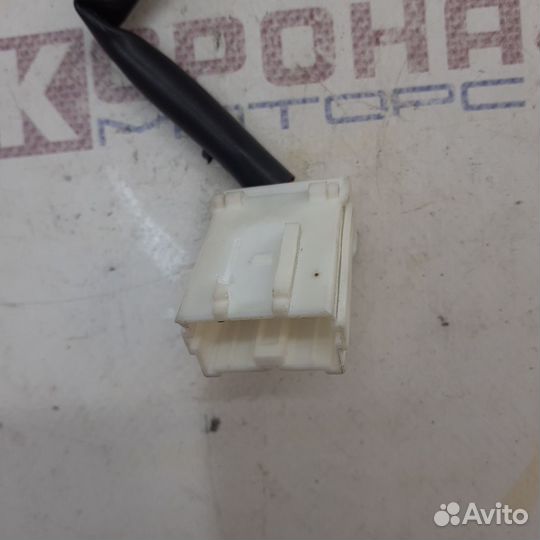 Выключатель регулировки положения сидения hyundai