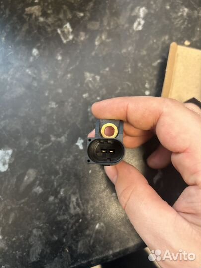 Датчик коленвала mercedes w220 3,2 i