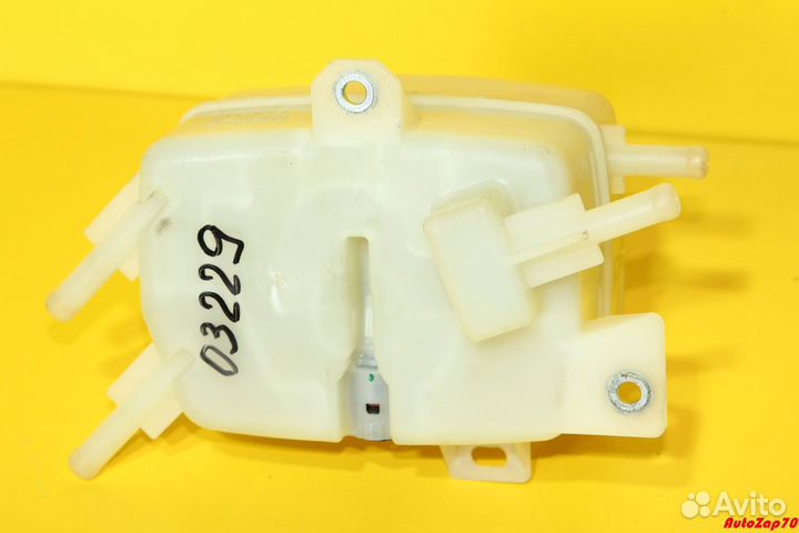 Lexus RX450h Бачок тормозной жидкости