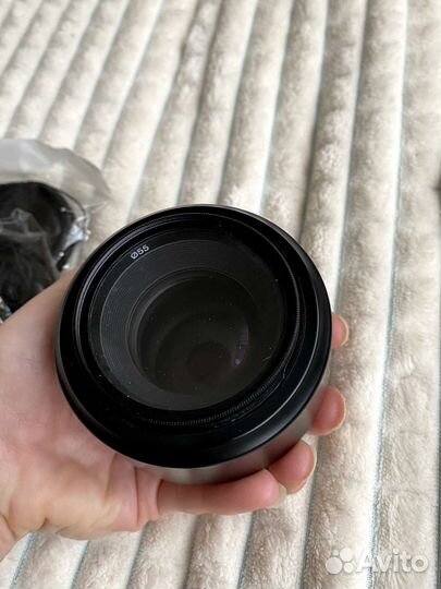 Объектив Sony50mm 1,4/Зарядка SonyA58/сумка