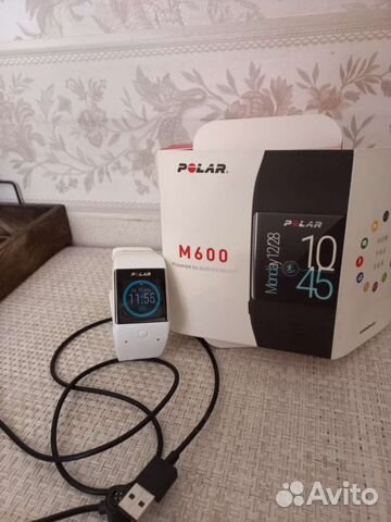 Спортивные часы Polar m600