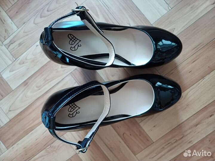 Туфли женские 38 размер