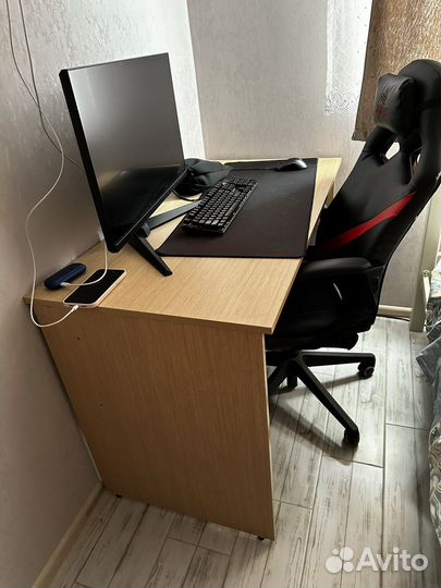 Компьютерный стол, игровой стол