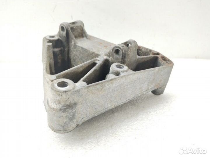 Кронштейн компрессора кондиционера Bmw 3-Series