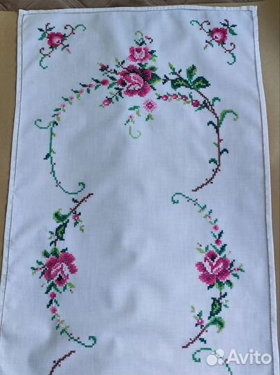 Дорожка(салфетка) с вышивкой,83*38, хлопок