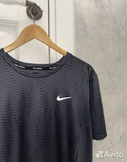 Футболка nike dri fit