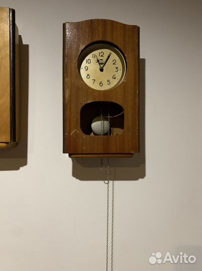 Настенные часы, рабочий