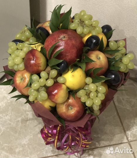 1 сентябр Женский букет цветы фрукты ягоды конфеты