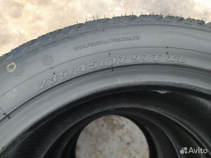 Federal Himalaya WS2 235/45 R17 97T