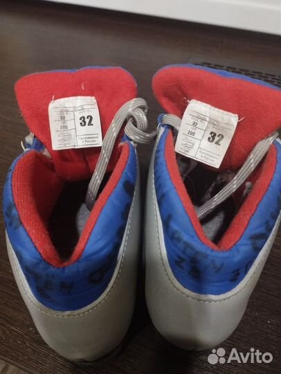 Лыжные ботинки