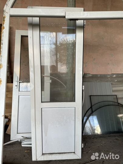 Дверь пластиковая