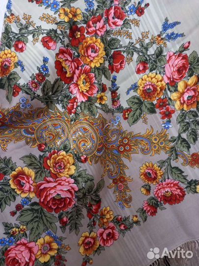 Платок шаль Павлопасадский новый