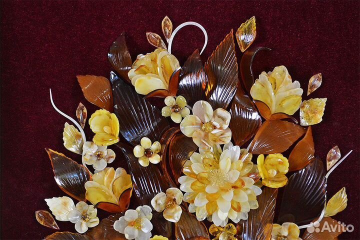 Картина из янтаря 