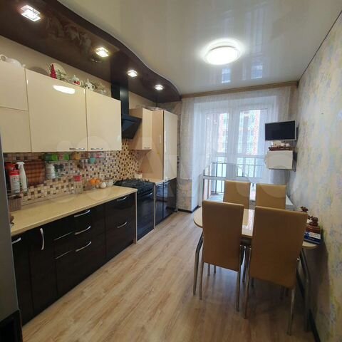 3-к. квартира, 75 м², 2/10 эт.