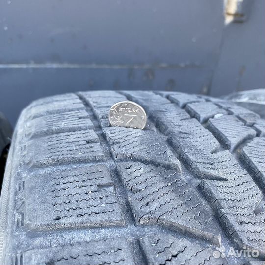 Bridgestone Blizzak WS-70 225/40 R18