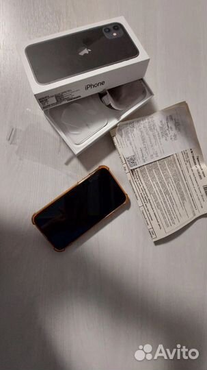 iPhone 11, 64 ГБ