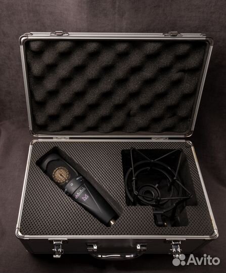 ART M-TWO. Студийный конденсаторный XLR микрофон