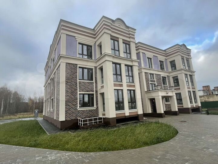 2-к. квартира, 60 м², 2/3 эт.