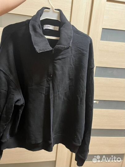 Кофта с воротником стойкой