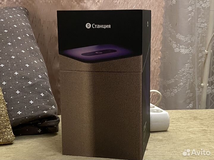 Умная колонка Яндекс станция 2 на подписке