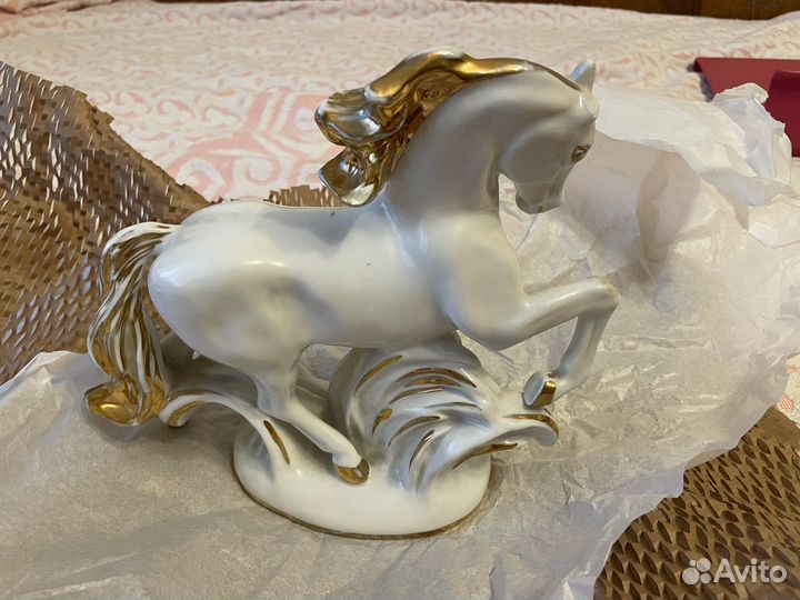 Статуэка Лошадь, фарфор лфз, СССР 1960е