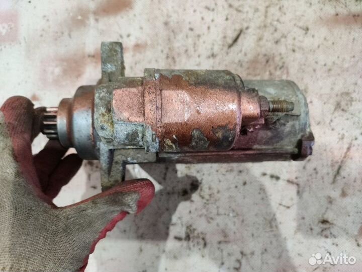 Стартер Volkswagen Transporter T4 2.4 1991