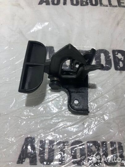 Замок капота Mercedes Cls W219 M113.967 E5.0 2005