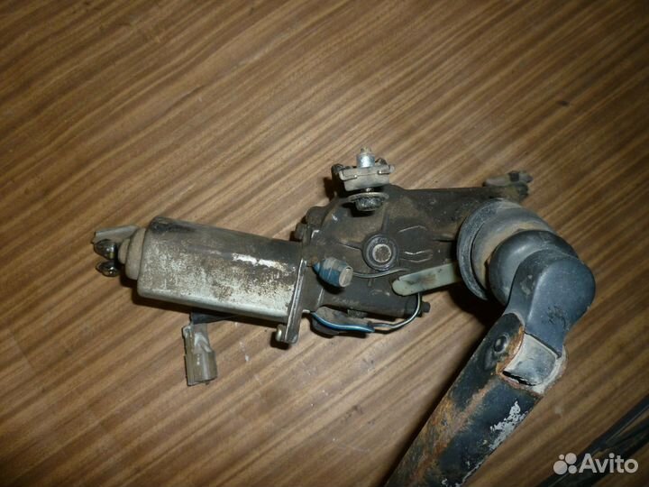 Стеклоочиститель задний SsangYong Musso