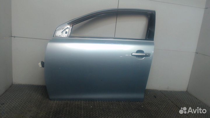 Стеклоподъемник электрический Suzuki Kizashi, 2010