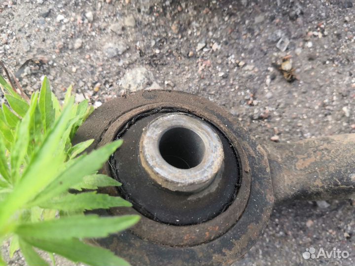 Рычаг нижний левый ауди 100 с4 ауди 100 45