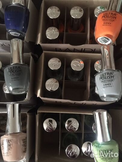 Гель- лаки для ногтей новые разные цвета